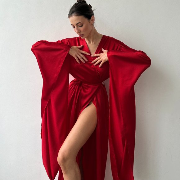 Silky Goth RobeGothic RobeRed Silk RobeLong Women's RobeWedding Robe